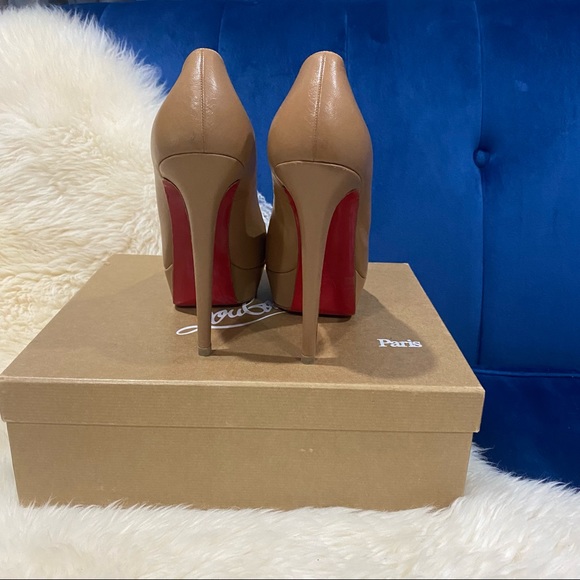 ❤️SOLD❤️Christian Louboutin Bianca - Picture 3 of 6